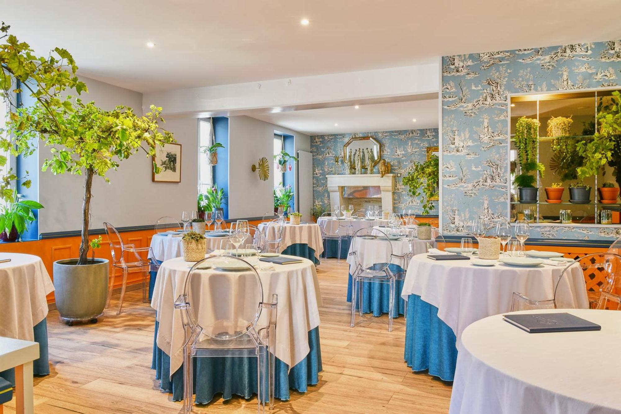 Logis Hotels Restaurant La Mere Hamard Semblançay Dış mekan fotoğraf