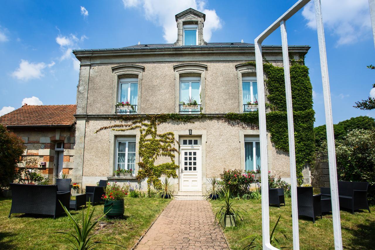 Logis Hotels Restaurant La Mere Hamard Semblançay Dış mekan fotoğraf